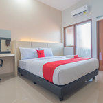 RedDoorz Plus near Taman Budaya Samarinda