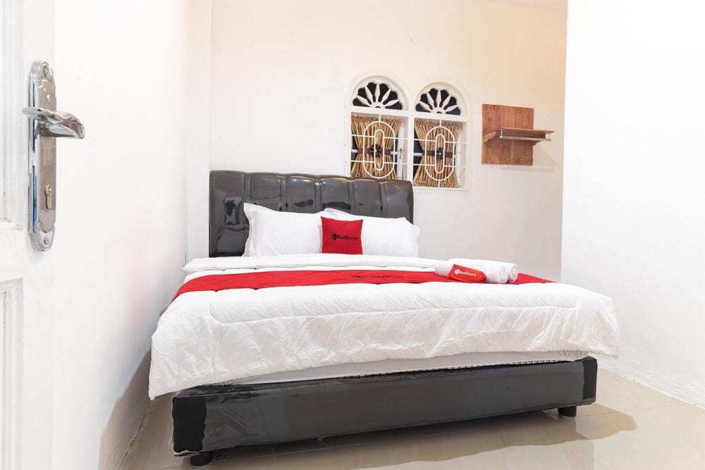 RedDoorz Premium