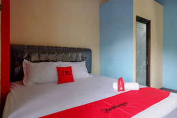 RedDoorz @ Gerbang Dieng Plateau Area