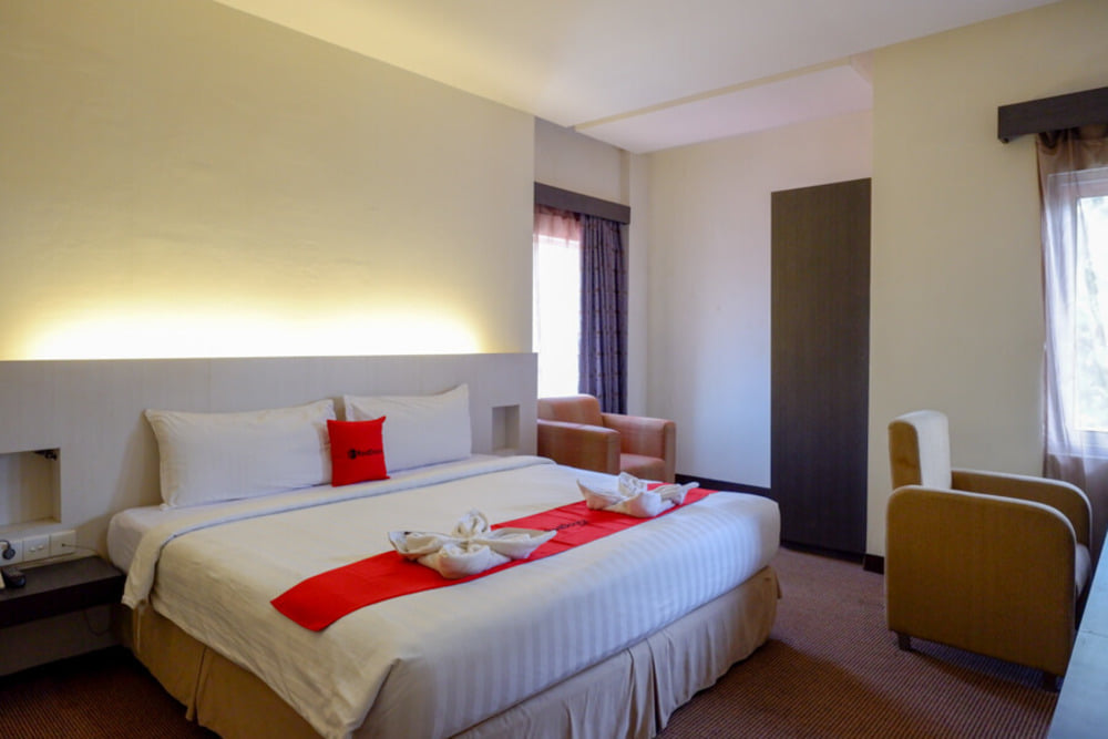 RedDoorz Suite