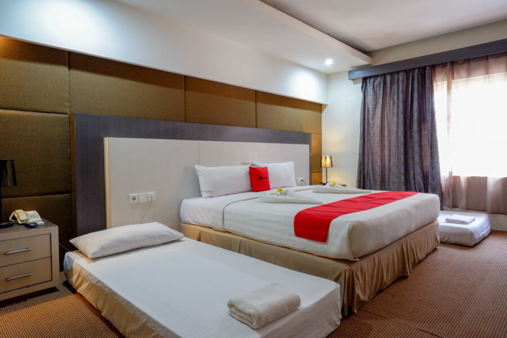 RedDoorz Family Room