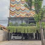 RedDoorz Premium @ HOTEL HEBAT