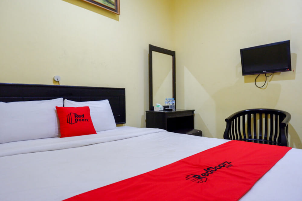 RedDoorz Room