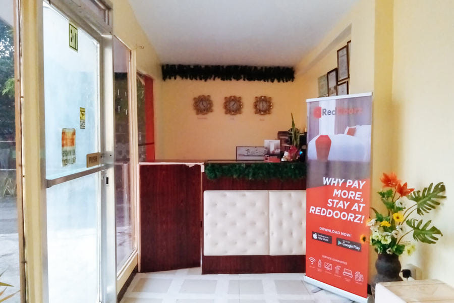 RedDoorz near Baclay Drive Super Metro