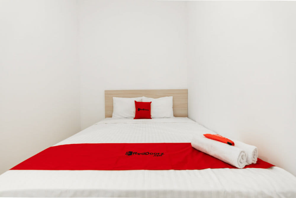 RedDoorz SALE