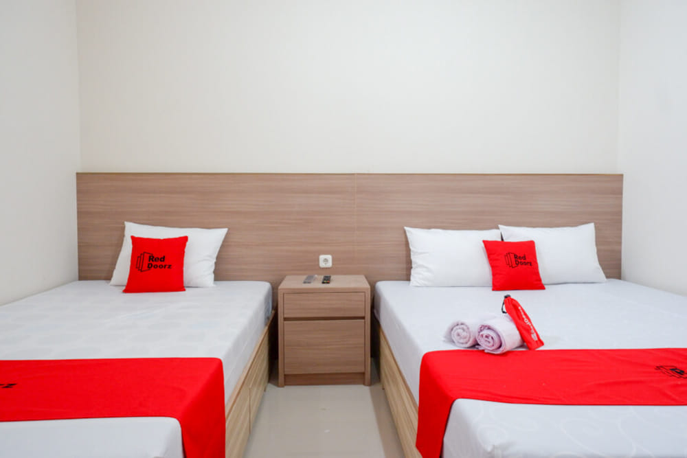 RedDoorz Family Room