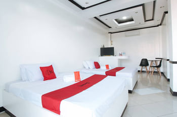 RedDoorz Plus @ Villa Gloria Taguig