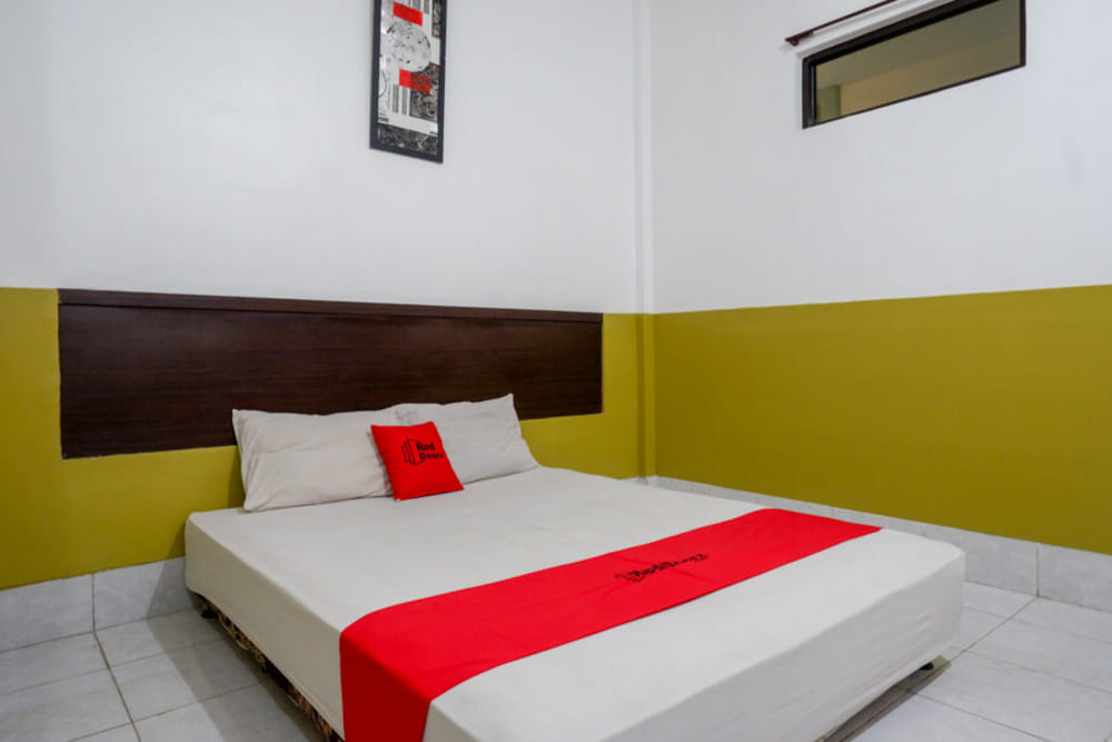 RedDoorz Room