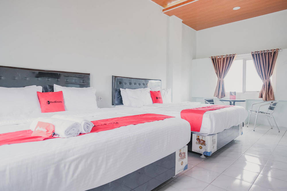 RedDoorz Family Room