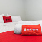RedDoorz Plus near RS USU Medan 2