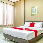 RedDoorz near Plaza Senayan