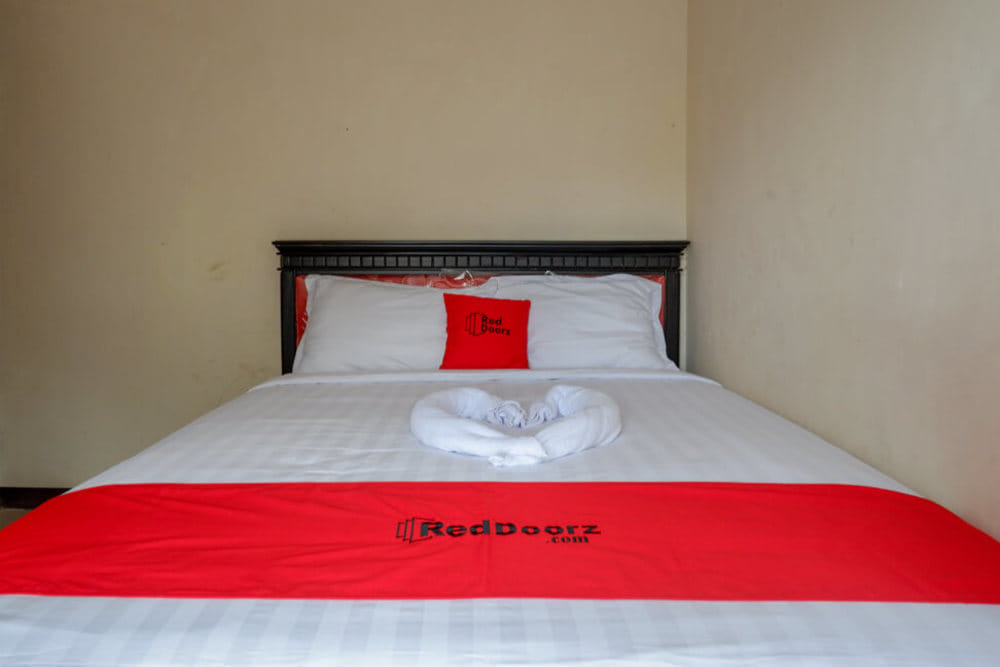RedDoorz Room