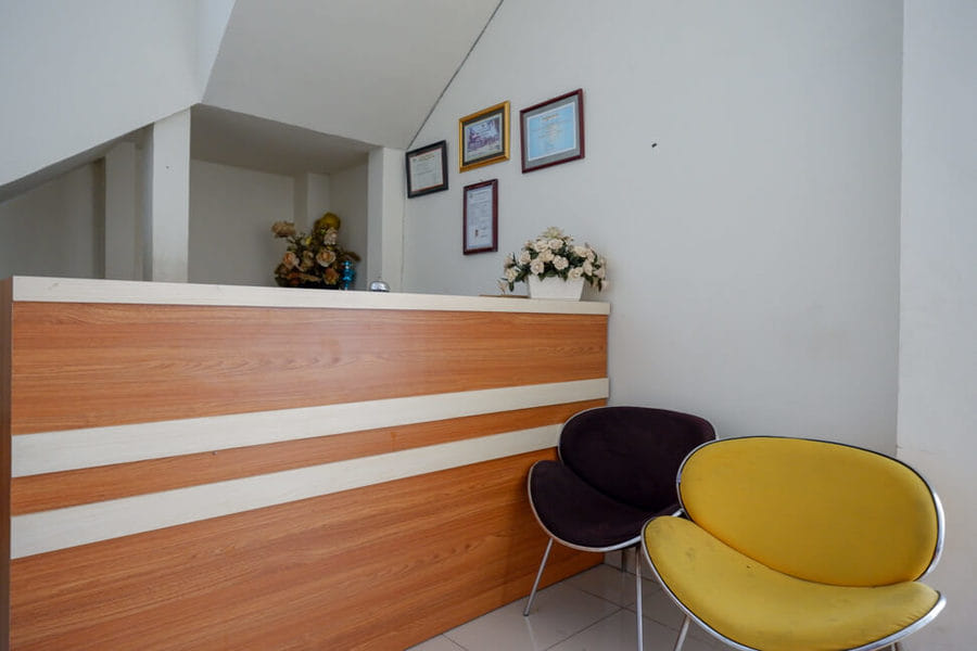 RedDoorz @ Hotel Bumi Palupy Palu