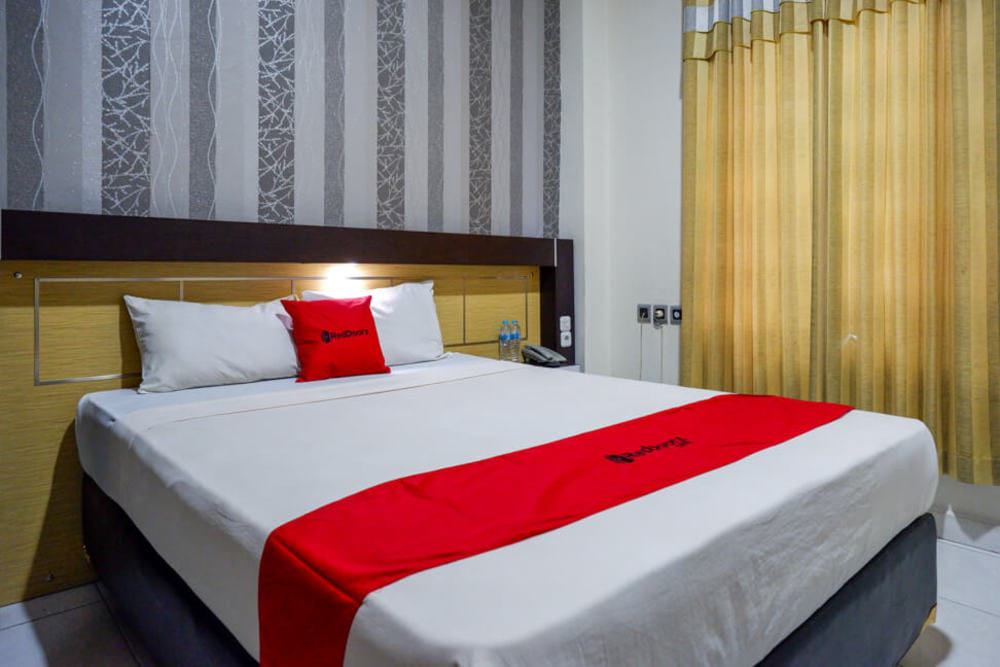 RedDoorz Room