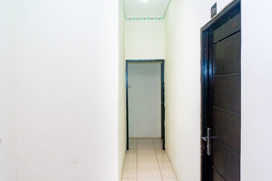 RedDoorz near Sentani Airport Jayapura