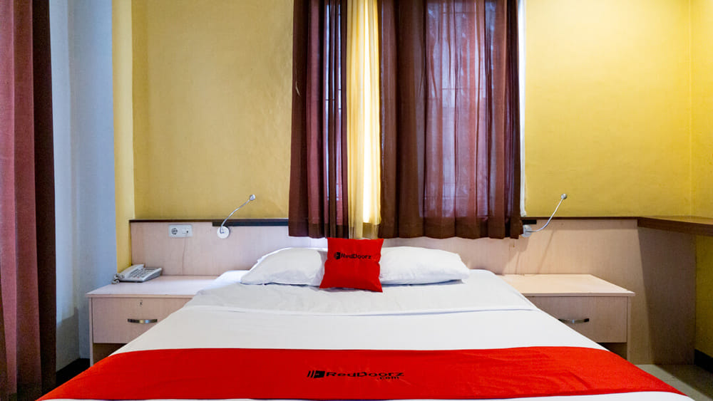 RedDoorz Room