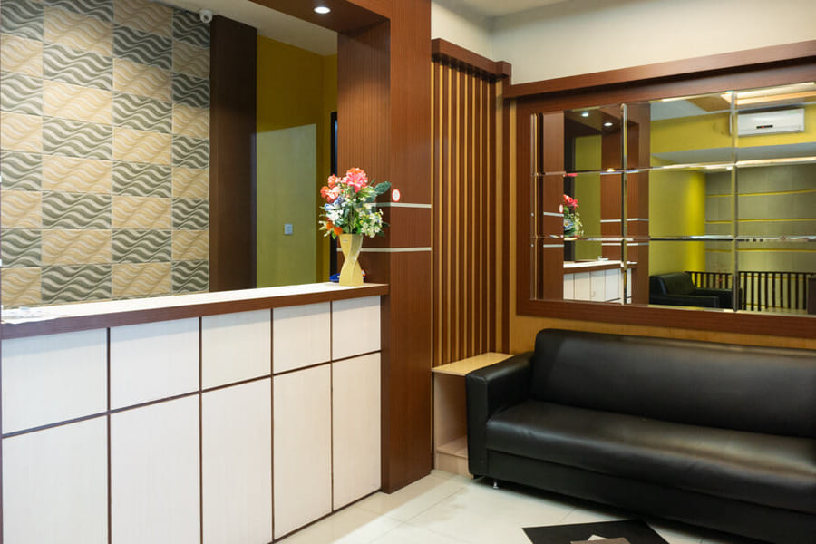 RedDoorz near Pelabuhan Jayapura