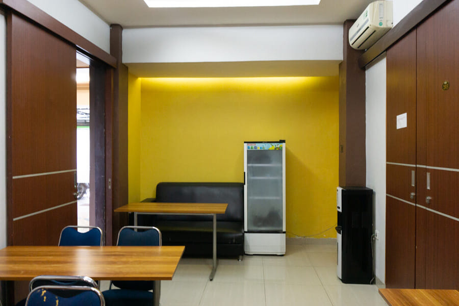 RedDoorz near Pelabuhan Jayapura