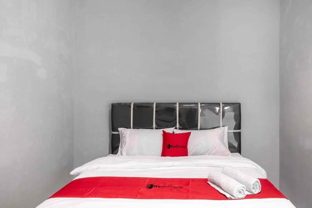 RedDoorz SALE