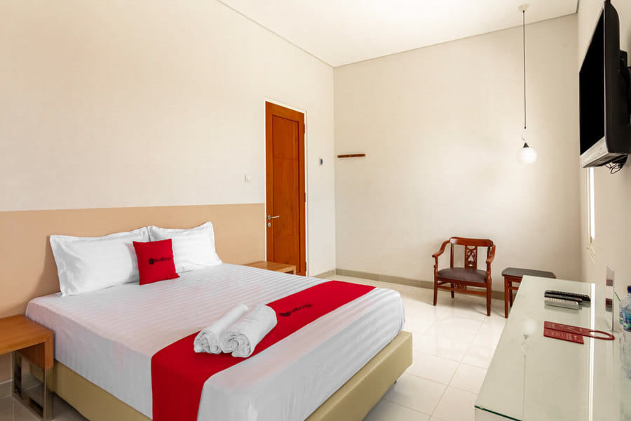 RedDoorz Syariah @ Kebraon