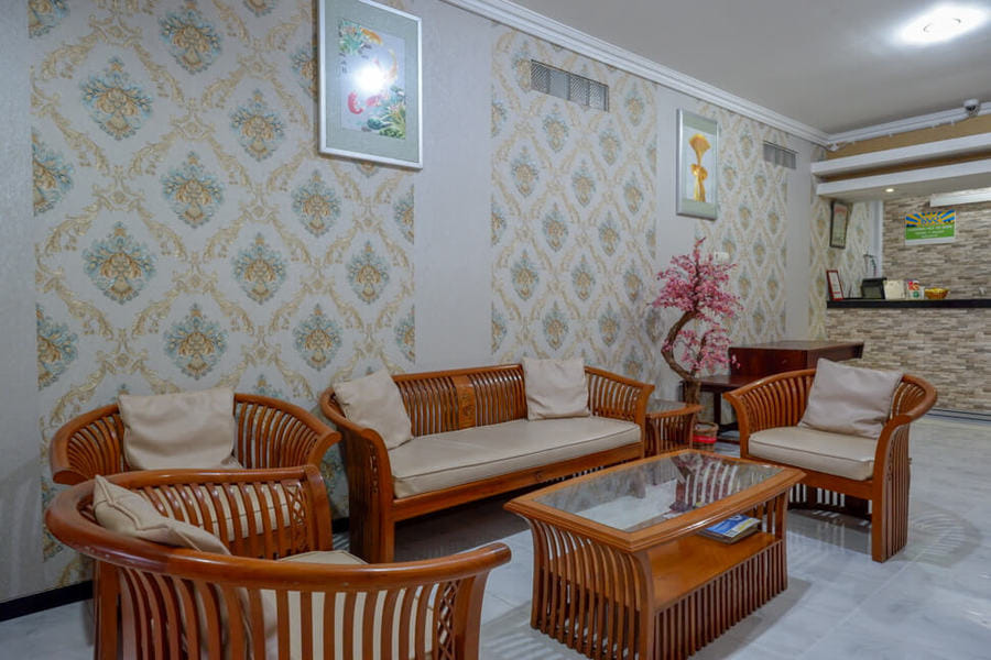 RedDoorz near MT Haryono Semarang