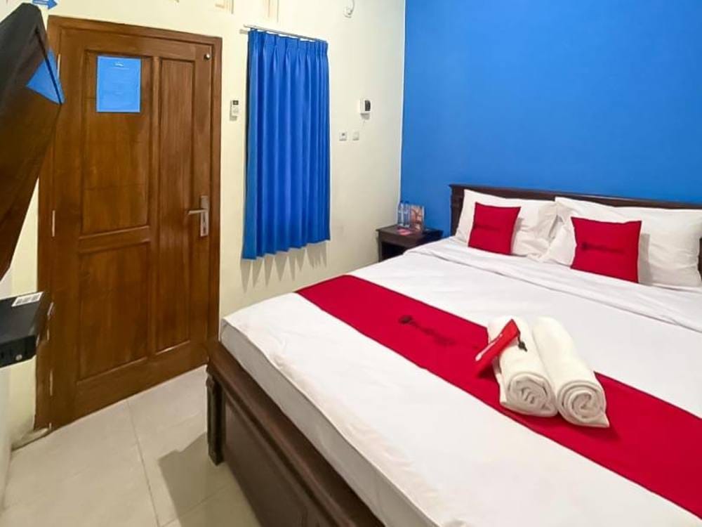 RedDoorz Room