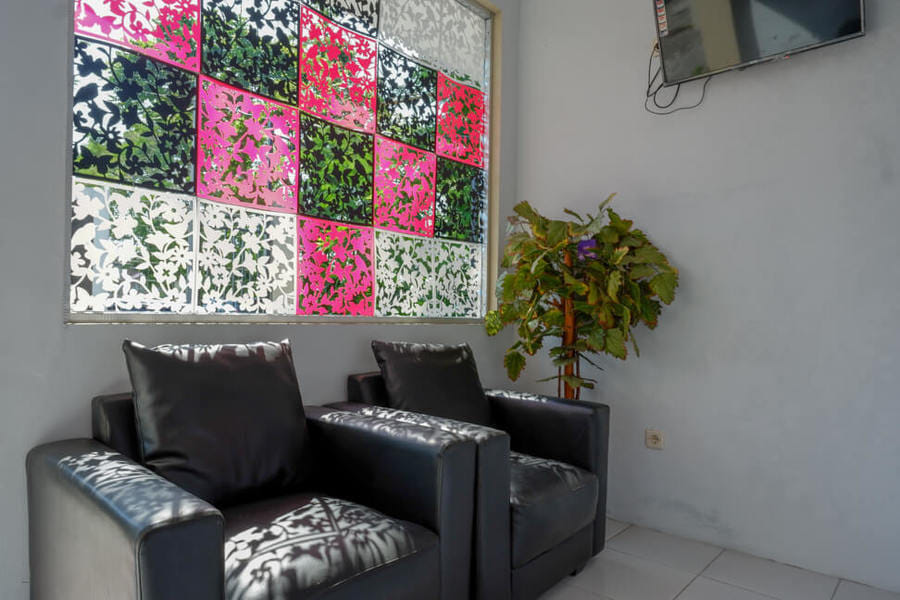 RedDoorz near Padang Golf Adisucipto 