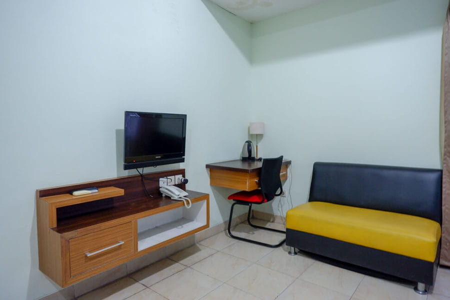 Pineapple Mansion Solo RedPartner near RS JIH Solo