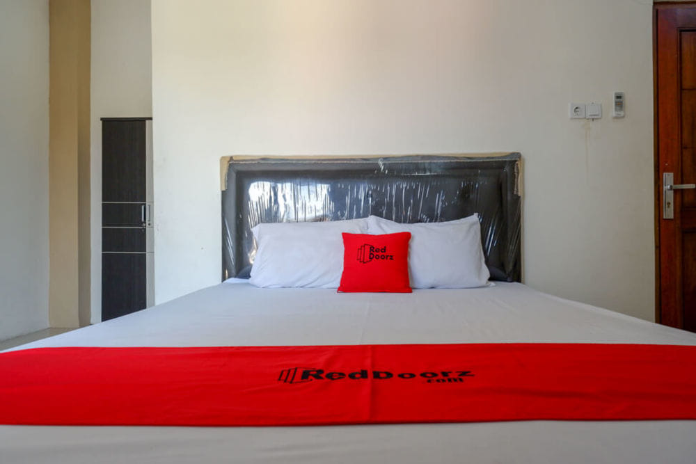 RedDoorz Room