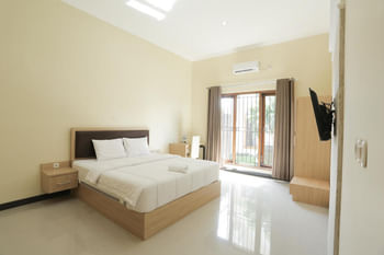 IDR Green Guest House Syariah RedPartner