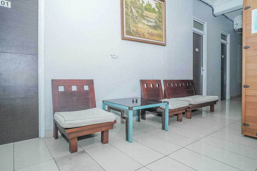 RedDoorz near Neo Soho Mall Jakarta