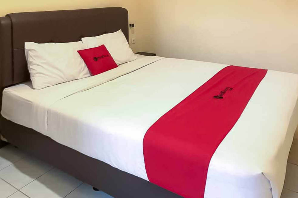 RedDoorz Room