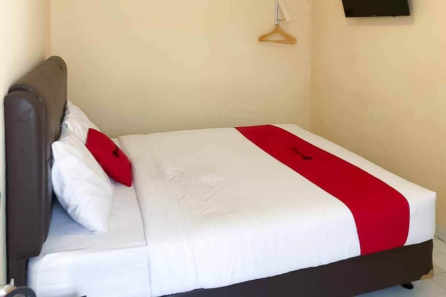 RedDoorz @ Pavilion Residence Cikarang.