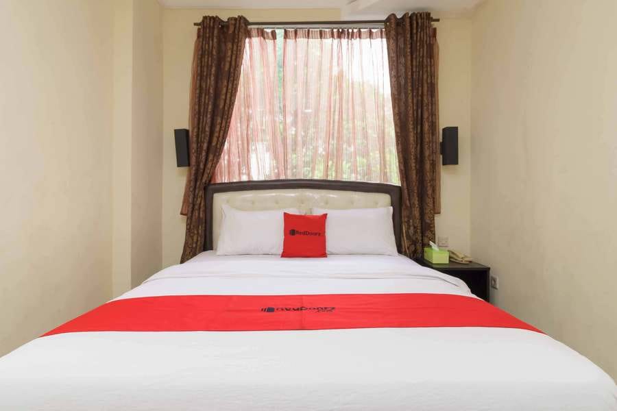 RedDoorz near City Walk Lippo Cikarang