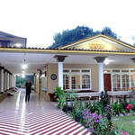 Residences by RedDoorz near Taman Safari