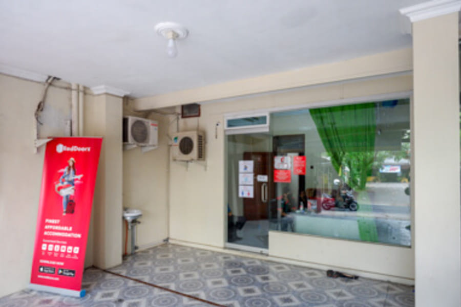 RedDoorz near RSUD Kudus