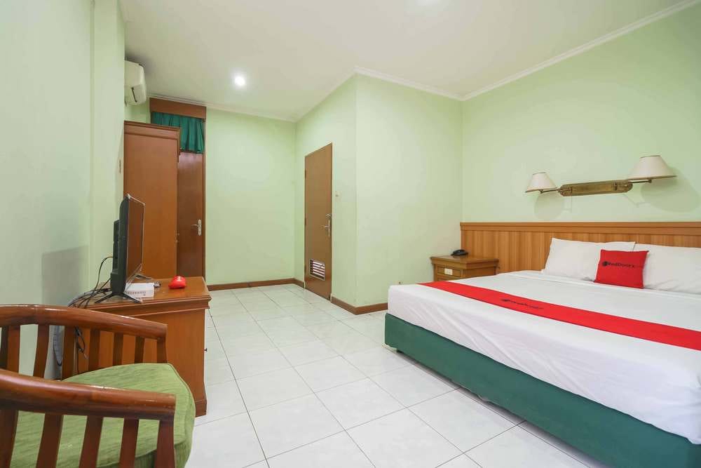 RedDoorz Room