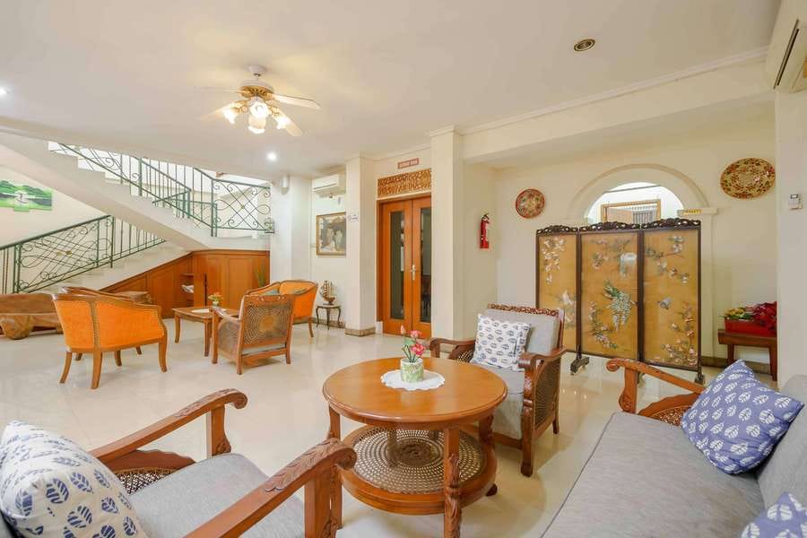 RedDoorz Plus near Kemang Raya