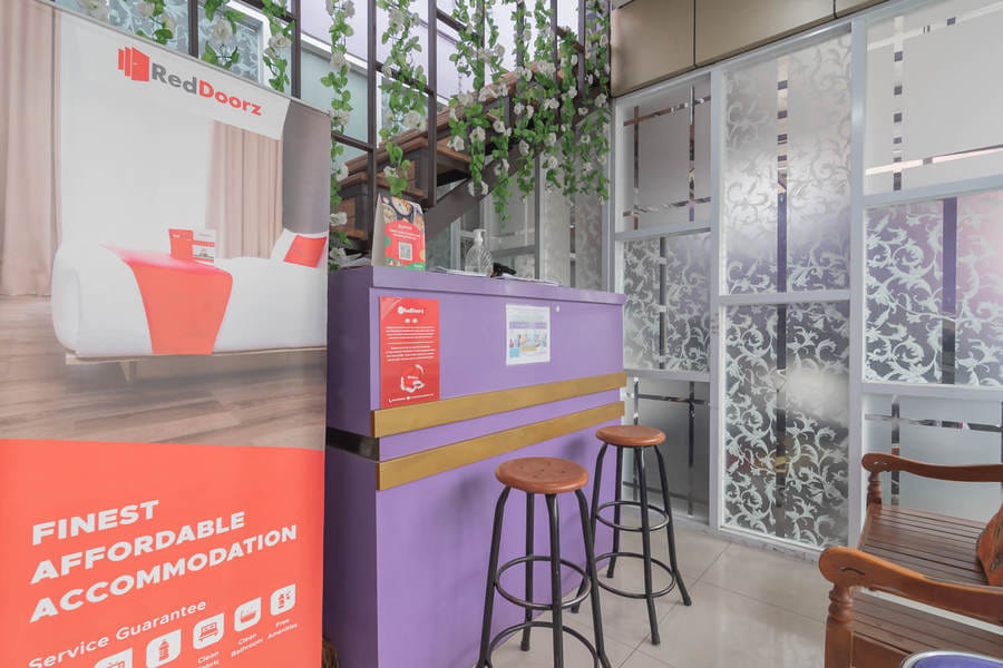 RedDoorz @ Gatot Subroto Street Bandung 3