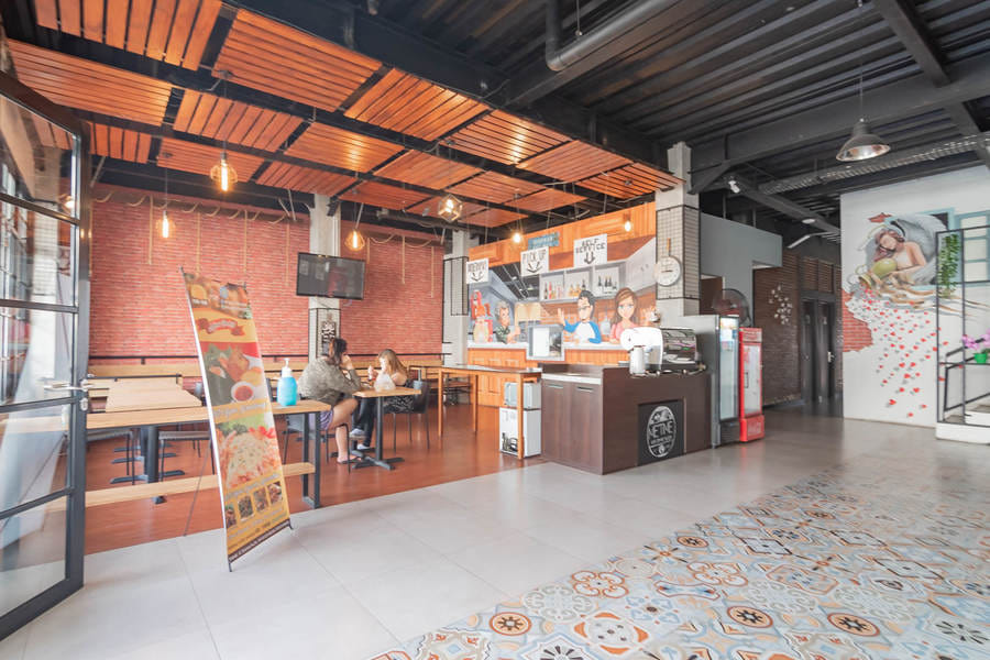 RedDoorz Plus @ Doorman Guest House