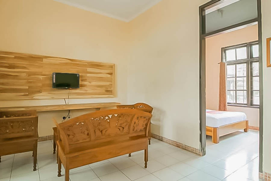 Reddoorz @ Pantai Pelabuhan Ratu 2