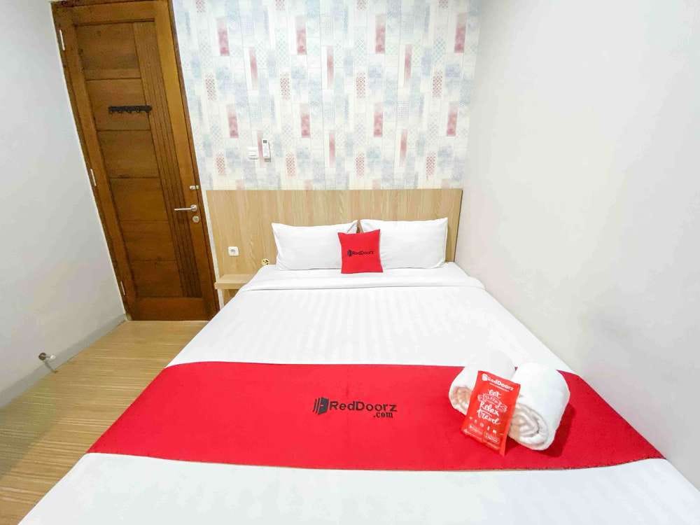 RedDoorz Room
