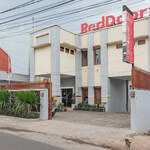 RedDoorz near Jatinangor Town Square