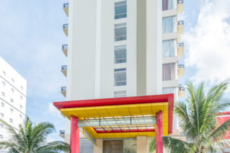 Sans Hotel Lynt Makassar