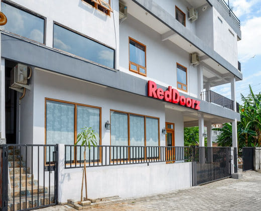 RedDoorz Syariah near Kawasan Sam Poo Kong Semarang 2