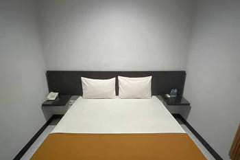 Losmen Family Syariah Bypass Juanda