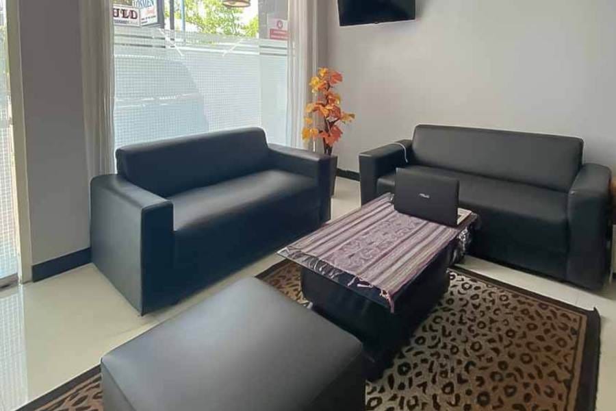 Losmen Family Syariah Bypass Juanda