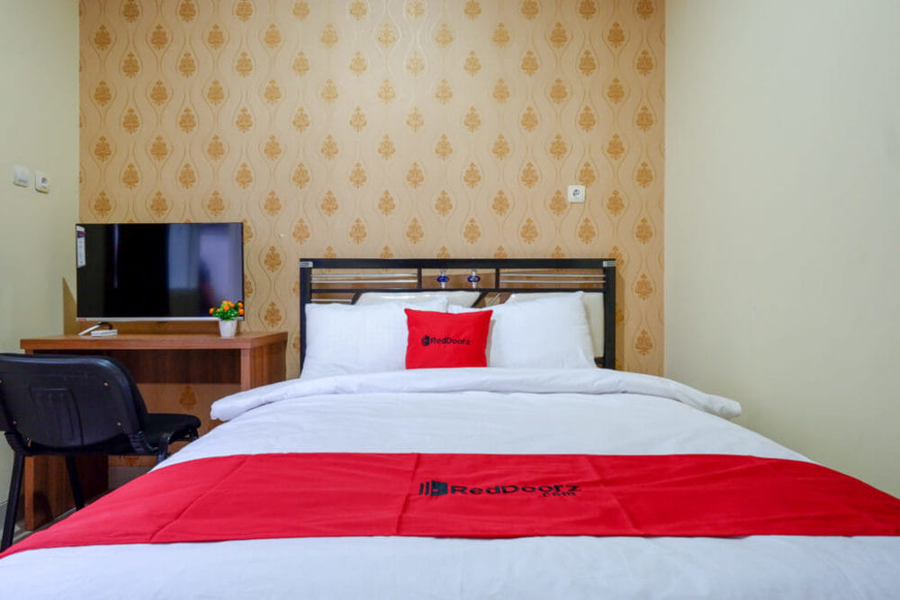RedDoorz Room
