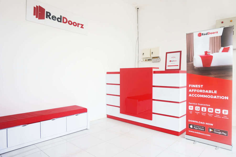 RedDoorz @ Jalan Tanjung Blitar