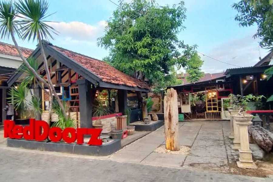 RedDoorz Plus near Alun Alun Sumenep